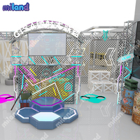 Miland OEM ODM Ensemble de toboggans et filet d'escalade pour aire de jeux intérieure de 4000 m², pour centres de villégiature et clubs pour enfants, couleur personnalisable, 1 à 300 enfants