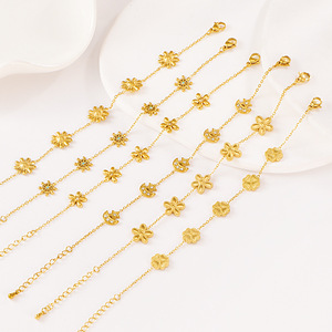 Bracelet fin en acier inoxydable plaqué or 18 carats, style luxe léger, diamant bleu, gouvernail de <span class=keywords><strong>bateau</strong></span>, petite chrysanthème, pétale - Product Image 1