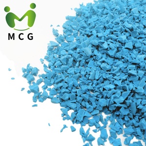 Gránulo <span class=keywords><strong>de</strong></span> miga <span class=keywords><strong>de</strong></span> goma MCG EPDM, goma duradera <span class=keywords><strong>de</strong></span> alta densidad para interiores para fútbol, baloncesto, parques infantiles, pista <span class=keywords><strong>de</strong></span> correr/pista <span class=keywords><strong>de</strong></span> tartán - Product Image 2