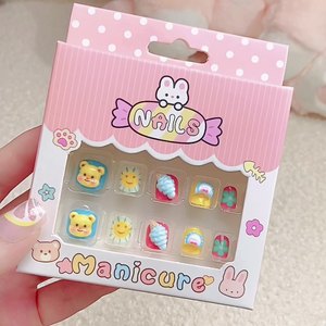 Qianya mignon dessin animé presse sur les ongles pour enfants 24 pièces-faux ongles réutilisables, filles 3-12 <span class=keywords><strong>ans</strong></span> Nail Art Set en gros - Product Image 1