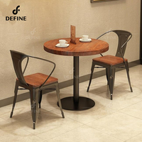 Ensemble complet de meubles de table à manger pour cafés et hôtels Design circulaire peu encombrant résistant aux rayures Tops Restaurant