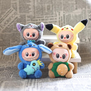 Ciondolo in Vinile Silicone Trasformabile a Forma di Stitch, Peluche, Bambola, Portachiavi per Borsa Lucifer - Product Image 1