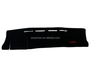 Tappetino e Copertura per Cruscotto Auto di Lusso Luerman per Nissan Caravan NV350 - Protezione e Decorazione in Materiale Poliestere - Product Image 1