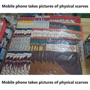 Foulard <span class=keywords><strong>da</strong></span> Collo Quadrato Elegante <span class=keywords><strong>da</strong></span> <span class=keywords><strong>Donna</strong></span> 1026C, 68cm/26.77inch, Stampa Personalizzata Designer, Fasce per Capelli di Lusso in Seta - Product Image 6