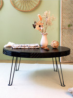 Table basse nordique en bois massif, style vintage, avec éléments en fer vieilli, table d'appoint noire Wabi-sabi, mobilier créatif pour la maison, utilisation dans le salon