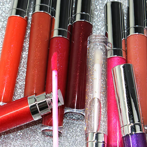 Pemasok grosir <span class=keywords><strong>Lip</strong></span> <span class=keywords><strong>Gloss</strong></span> kualitas tinggi berwarna buah-buahan Label pribadi hidrasi membuat <span class=keywords><strong>Lipgloss</strong></span> Logo kustom Anda sendiri - Product Image 4