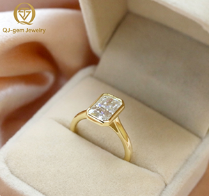 แหวนเพชรทองคำขาว 18K หรูหราสำหรับผู้หญิง เพชรทรงเรเดียนท์คัท เพชรเลี้ยงในห้องปฏิบัติการ พร้อมใบรับรอง IGI สไตล์เรียบง่ายคลาสสิก รับสั่งทำเป็นของขวัญ - Product Image 3