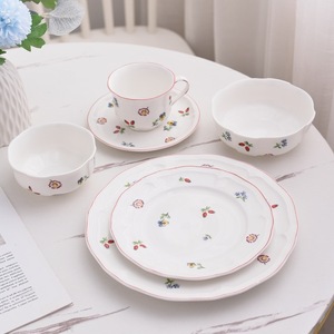 Service de table en céramique Scenic avec bol, assiette, tasse à café et soucoupe - Cadeau de pendaison de crémaillère pour la maison ou le <span class=keywords><strong>restaurant</strong></span> - Product Image 1