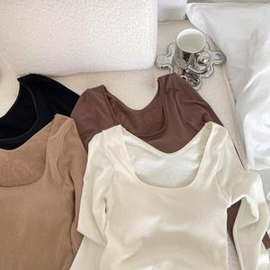 Top térmico de manga larga para mujer con sujetador incorporado, forro polar tejido, ajuste ceñido y acolchado, capa base de invierno con almohadillas para el pecho - Product Image 2