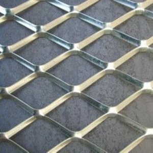 Grillage en acier expansé moderne et durable en aluminium avec motif diamant pour la protection des gouttières d'hôtel - Product Image 1