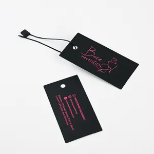 Custom Reliëf Merk Logo Milieuvriendelijk Roze Papieren Kledingstuk Shirt Schoenen Tassen Swing Hang Tag Voor Kleding