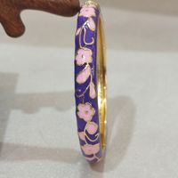 Gelang Enamel Cloisonne Vintage Lapisan Emas 18K Relief Bunga Berlian 0.6 Pencampuran Warna Halus Tanpa Pudar
