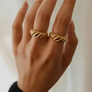 Perhiasan Punk Cincin Ariel Antik Terinspirasi 18K IP Emas Pelat Tali Baja Tahan Karat Tebal Cincin Croissant Tebal