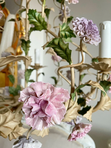 Lampadario Antico di Lusso in Porcellana Italiana con Fiori - Product Image 3