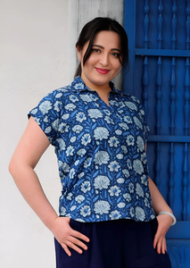 Haut décontracté ample pour femmes en coton 100% avec col en V, tissu léger et respirant, parfait pour l'été au quotidien - Product Image 2