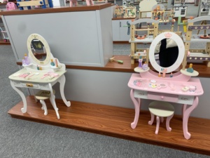 Muebles de Juguete para Niñas con Diseño Elegante, Juego de Imitación para Niñas Pequeñas, Tocador de Madera Elegante - Product Image 3