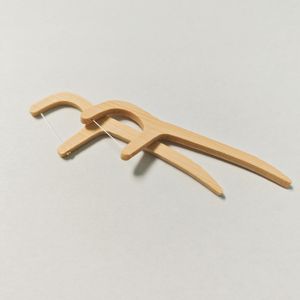 Dents parfaites et propres <span class=keywords><strong>Fil</strong></span> <span class=keywords><strong>dentaire</strong></span> en bambou <span class=keywords><strong>Manche</strong></span> en bambou durable <span class=keywords><strong>Fil</strong></span> en nylon sans BPA Écologique ne blesse pas les gencives pour tous les âges - Product Image 2