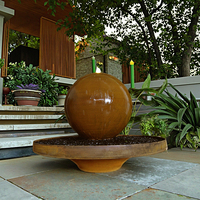 Fontaine à eau de luxe en acier corten de 50cm pour l'extérieur ou la chambre Style zen avec lumières LED et pompe intégrée