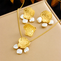 Collier pendentif cercle irrégulier à la mode européenne et américaine, bague en perles fines, boucles d'oreilles en or, ensemble de bijoux polyvalents pour femmes