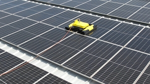 Dispositif de nettoyage automatique intelligent des panneaux solaires pour usage commercial et résidentiel - Product Image 4