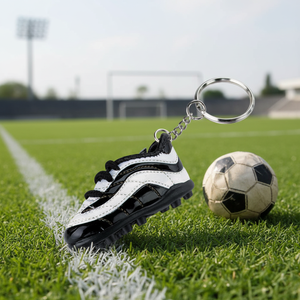 Portachiavi a Forma di Scarpa da Calcio, Design Sportivo in Miniatura Bianco e Nero, Regalo Promozionale - Product Image 3