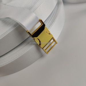 Porte-<span class=keywords><strong>carte</strong></span> d'identité personnalisé en polyester blanc uni, écologique, imprimable, avec cordon et crochet, impression par transfert thermique, prix usine - Product Image 4