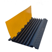 Protector de Cables de Goma Leahua Negro y Amarillo 900*500*50mm, Canal de 35x35mm, Reductor de Velocidad para Seguridad Vial