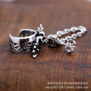 Pendientes de aro con forma de calavera con alas yunnique, cadena de acero de titanio 316, estilo punk, joyería de moda europea y americana - Product Image 2