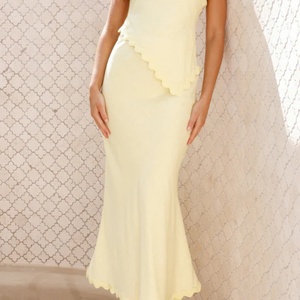 Ladies Design Ruffled Edge Elasticated Zipper Wrap Chest Long Set 2 piezas - Product Image 2