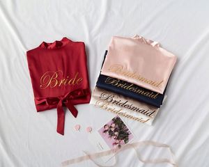Nuevo <span class=keywords><strong>Bata</strong></span> <span class=keywords><strong>de</strong></span> Satén para <span class=keywords><strong>Novia</strong></span> y Dama <span class=keywords><strong>de</strong></span> Honor con Letras Blancas y Negras, Regalo <span class=keywords><strong>de</strong></span> Boda para Madre o <span class=keywords><strong>Hermana</strong></span> <span class=keywords><strong>de</strong></span> <span class=keywords><strong>la</strong></span> <span class=keywords><strong>Novia</strong></span>, Kimono - Product Image 3