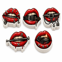 Autocollants personnalisés lèvres rouges style punk, imperméables, style rock, chaîne à pointes, vinyle chromé PVC découpé, design autocollant moto personnalisé