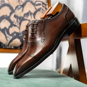 Chaussures de mariage classiques pour hommes en cuir véritable à lacets – Élégantes et formelles pour le bureau et les soirées, toutes saisons - Product Image 2