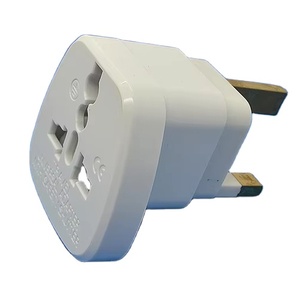 Adaptador de Viaje YAUDON YDS-7S de EE. UU./UE/Australia a Reino Unido de 13 A con Enchufe Universal y Fusible Integrado - Product Image 4
