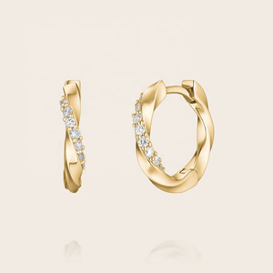 LOZRUNVE Damen Kubischer Zirkonia Schmuck Maßgefertigter Großhandel Zierliche Gedrehte Diamant-Huggie-Ohrringe - Product Image 1