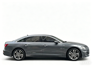 Audi A6L <span class=keywords><strong>45</strong></span> <span class=keywords><strong>TFSI</strong></span> d'occasion 2019 en parfait état comme neuve, berline de luxe pour l'exportation - Product Image 4