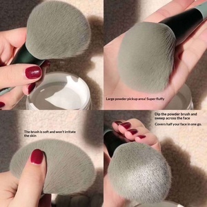 Ensemble de <span class=keywords><strong>pinceaux</strong></span> à poudre angulaires en nylon doux pour débutants - 13 <span class=keywords><strong>pinceaux</strong></span> de maquillage pour le visage, les yeux, les lèvres, le correcteur, le blush et le fond de teint - Product Image 4