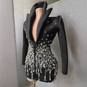 Giacca Corta da Donna di Alta Qualità all'Ingrosso, Elegante e Raffinata con Decorazioni in Paillettes, Materiale in Lana/Seta per Giaccone - Product Image 1