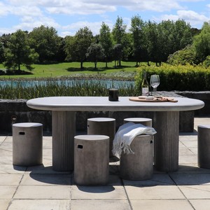 Table d'extérieur ronde en ciment minimaliste moderne, style Wabi Sabi, mobilier de jardin en béton GFRC pour projets hôteliers et de complexes hôteliers, OEM - Product Image 6