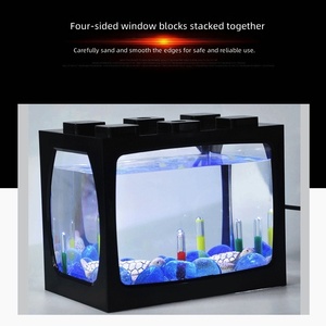 Mini aquarium transparent en plastique pour poissons Betta et poissons rouges, aquascape créatif de bureau - Product Image 2