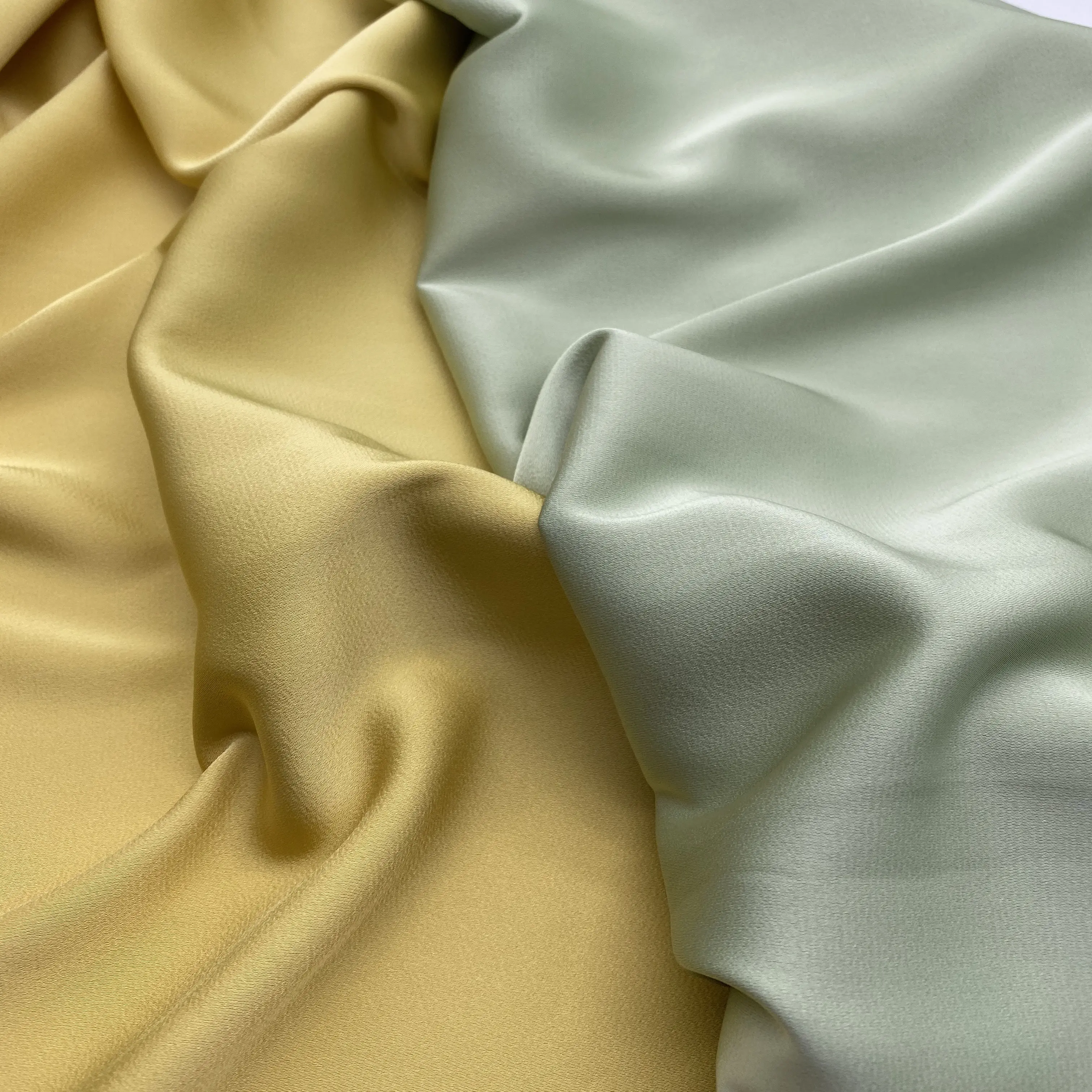 New design soft hand feel smooth touching satin similar to acetate silk duchess satin material fabric for pajamas