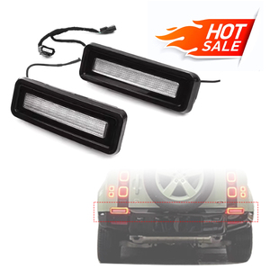 Phares antibrouillard arrière et feux de freinage arrière intégrés à LED noire Offre Spéciale pour Land Rover Defender 90 110 130 - Product Image 1