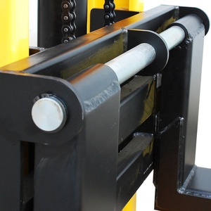 מלגזת משטחים הידראולית ניידת 1-3 טון עם העמסה עצמית לעבודות קלות - מבצע חם - Product Image 5