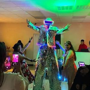 Stilts cermin walker Robot kostum pria dan wanita untuk kinerja Mirrorman acara pesta dansa karnaval pesta