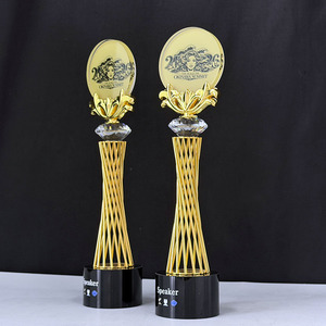 Premio Personalizado Columna Espiral Dorada - Trofeo Premium con Placa de Cristal Redonda para Conferencia 2026 MH-J029 - Product Image 6