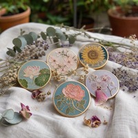 Boîte en papier satiné sur mesure avec bordure à pois, contenant une pièce commémorative en cuivre pur 999 de 1 once, pour prix de concours de calligraphie