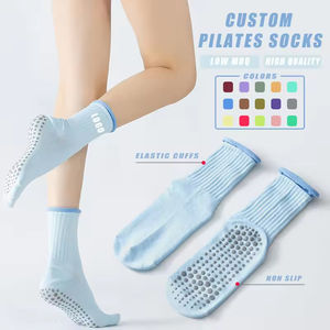 Chaussettes de yoga antidérapantes personnalisables pour femmes, chaussettes de Pilates en coton avec grip, chaussettes de ballet antidérapantes pour filles, vente en gros, logo personnalisé - Product Image 1