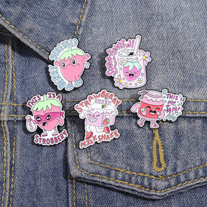 Broche créative rose bouteille de soda lait épinglettes moulées <span class=keywords><strong>fée</strong></span> <span class=keywords><strong>Logo</strong></span> épingles en émail pour lettre Badges vêtements artisanat en métal - Product Image 1