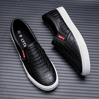 Chaussures décontractées en cuir pour hommes, version coréenne, style paresseux, semelles élastiques, baskets de skate pour étudiants, style marche