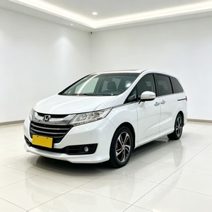 Honda Odyssey Blanca 2015, 110.000 KM, 2.4L CVT MPV, Versión Premium Facelift, 7 Plazas, Familiar, Bien Mantenida, Lista para Exportación - Product Image 1