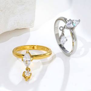 1 pièce Bague pendentif en acier inoxydable plaqué or 18 carats avec zircon 3D en forme de goutte d'eau et pompon bicolore, tendance pour tenue quotidienne - Product Image 2